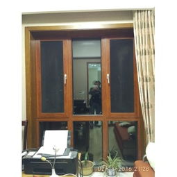 陽臺裝修重要動作揭曉 為何廠家直供‘窗紗一體’防門越來越流行？
