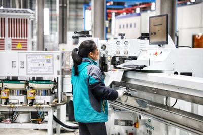 智能制造驅(qū)動產(chǎn)業(yè)變革 貴陽高新區(qū)企業(yè)加速生產(chǎn)線改造升級
